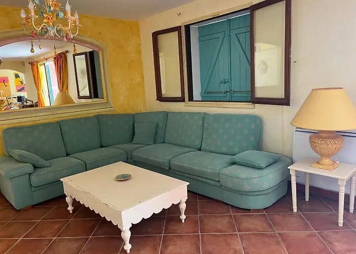 Du Cap De 5 Et Sa Grande Piscine Agde